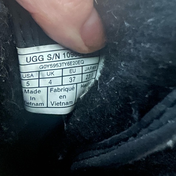 Ugg Adirondack  snow boots - Picture 4 of 4